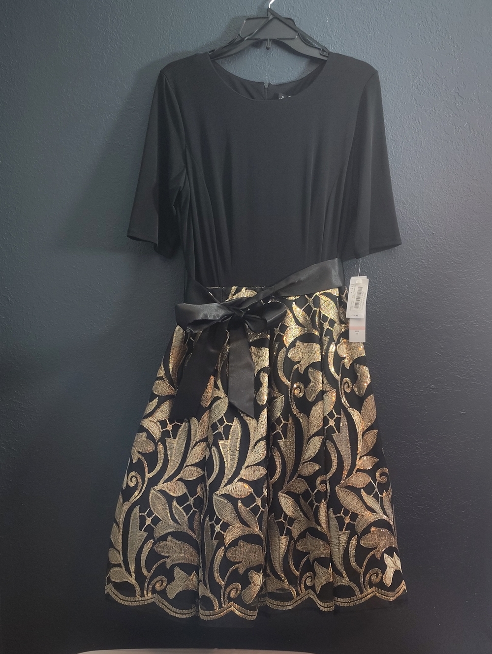Leslie Fay Vintage Retro 50s A-Line Black And Gold Full Skirt  Midi Dress